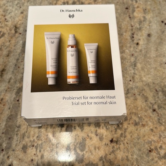 Skincare Trial Set for Normal Skin - White and Orange - Picture 2 of 6